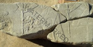 اكتشافات أثرية جديدة بمشروع ترميم تمثالى ممنون ومعبد الملك أمنحتب الثالث