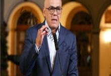 وزير الإعلام الفنزويلي يعلن إصابته بفيروس كورونا