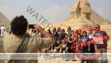 السياحة والآثار تكشف عدد الزائرين لمصر وجنسياتهم في 80