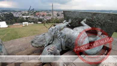 إسقاط التماثيل للشخصيات التاريخية بـ كولومبيا بسبب قتل مواطن