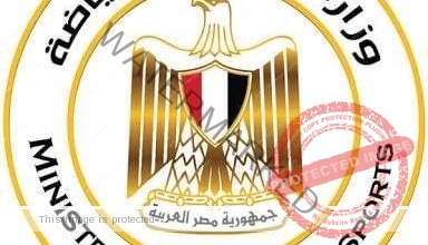 أشرف صبحي يهنيء المنتخب المصري بالفوز على توجو.. ويطمئن على النني