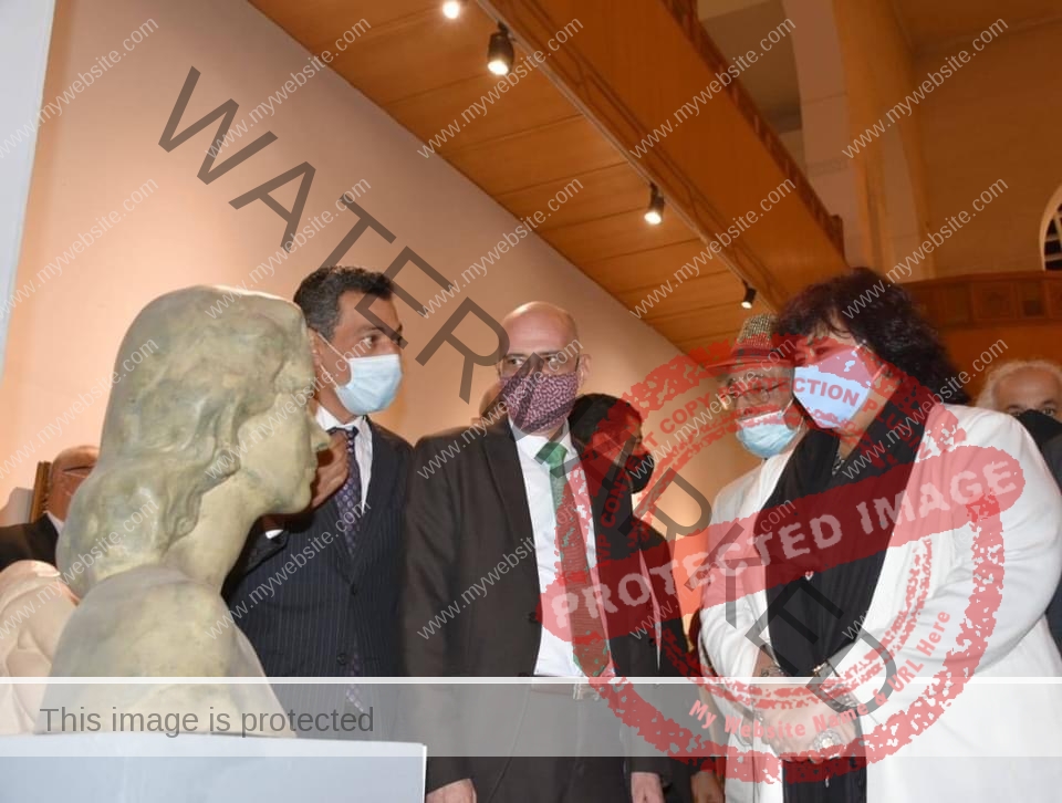 إيناس عبد الدايم : تعيد افتتاح متحف الفن الحديث بعد تطويره