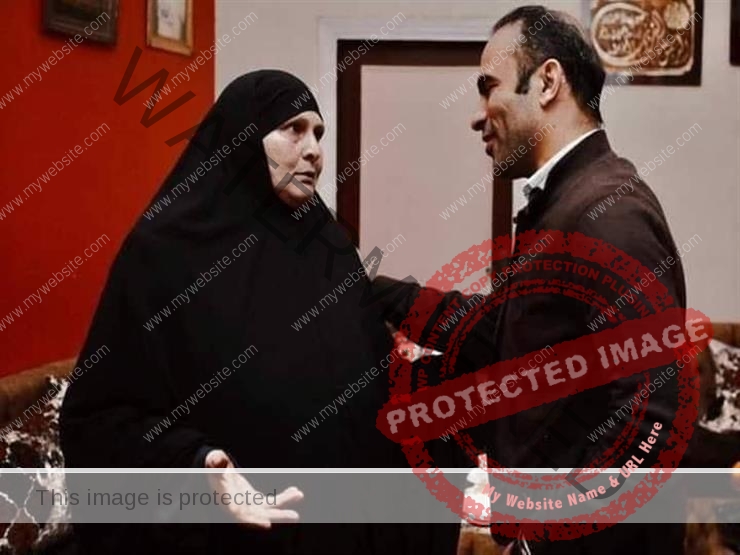 محمود عبد الوهاب ينفي ماتم تداوله عن وفاة والدتة