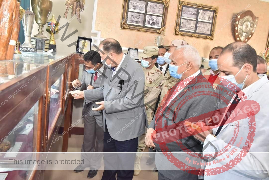 محافظ أسيوط يفتتح النصب التذكارى لشهداء مدرسة ناصر العسكرية 