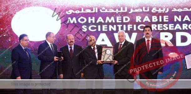 وزير التعليم العالى يسلم جوائز مسابقة محمد ربيع ناصر العلمية 2020