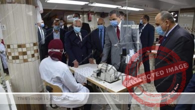 وزير القوى العاملة ومحافظ بورسعيد يفتتحان قاعات جديدة بالمدرية
