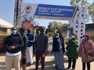 وفد من الإعلاميين الأفارقة في زيارة لكأس العالم للرماية