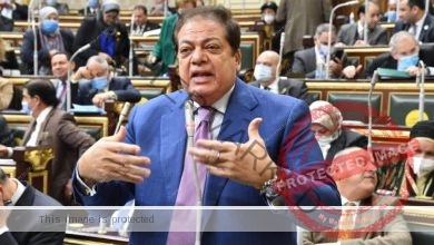 أبو العينين يطالب وزير الكهرباء بالاستفادة من تطور الطاقة المتجددة بنسبة أكبر..