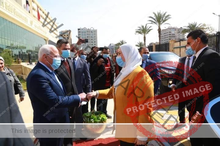 القباج تلتقي الغضبان في مستهل زيارتها لـ " بورسعيد"