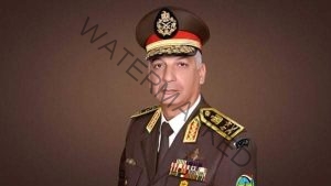 وزير الدفاع والوفد العسكري يغادرون القاهرة الي الامارات