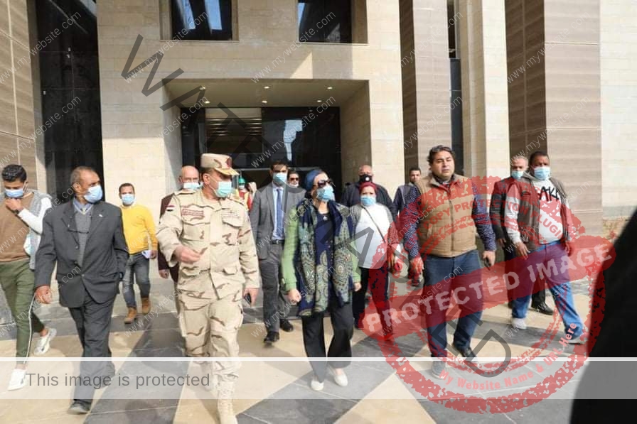 ياسمين فؤاد تتفقد مبنى الوزارة الجديد بالعاصمة الإدارية