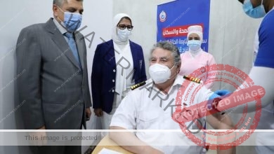 زايد: بدء تطعيم العاملين في قطاع السياحة في البحر الأحمر