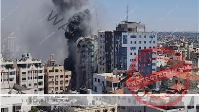 انهيار برج الجلاء في غزة جراء القصف الإسرائيلي