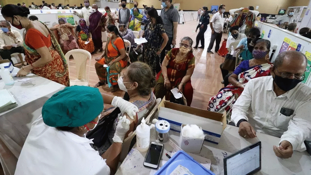 الصحة الهندية: تسجيل 400 ألف إصابة جديدة بـ كورونا خلال 24 ساعة
