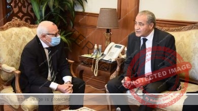 محافظ بورسعيد يستقبل وزير التموين والتجارة الداخلية بديوان المحافظة