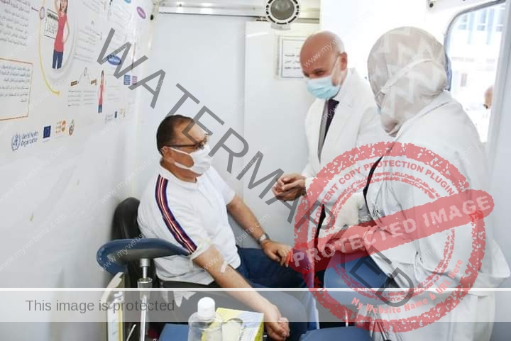 غراب يشهد إنطلاق حملة التبرع بالدم أمام الديوان العام ويتبرع بدمه إحتفالاً باليوم العالمي للتبرع بالدم