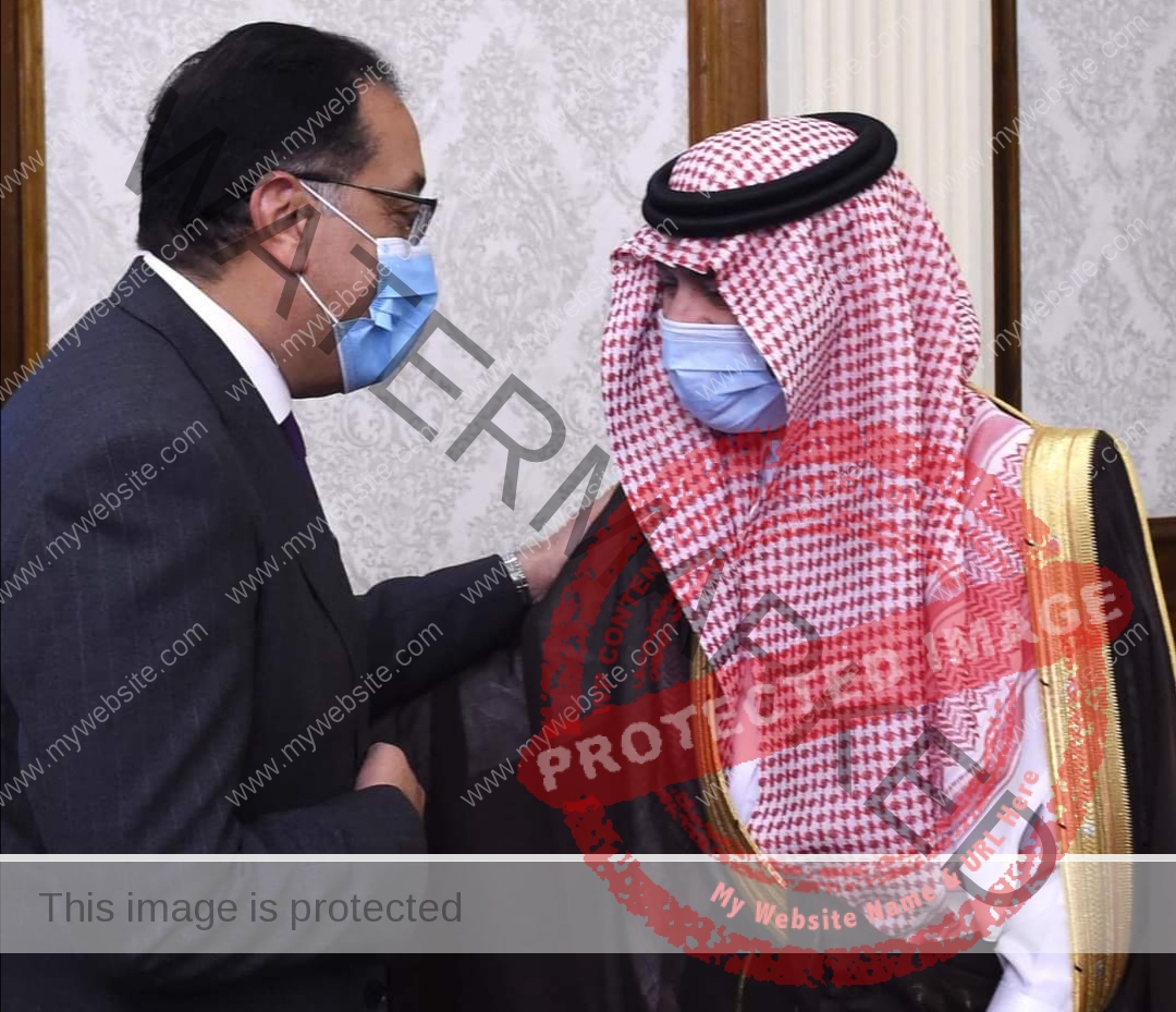 رئيس الوزراء يلتقى وزير التجارة والصناعة السعودي والوفد المرافق له