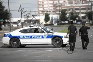 مقتل شرطي وإصابة ثلاثة آخرين بجروح في إطلاق نار فـ تكساس