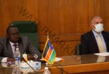 عبد العاطى يستقبل "ماناوا بيتر" وزير الموارد المائية والرى بدولة جنوب السودان
