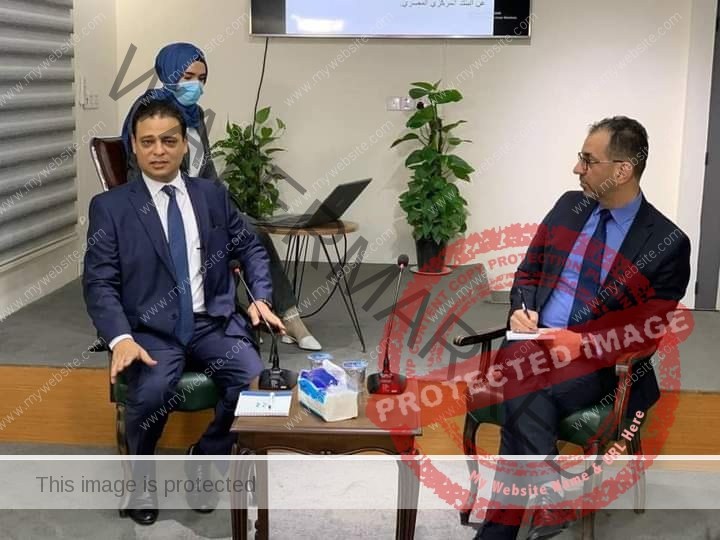 سفير مصر في بغداد يترأس ندوة نقاشية حول آلية التعاون الثلاثي