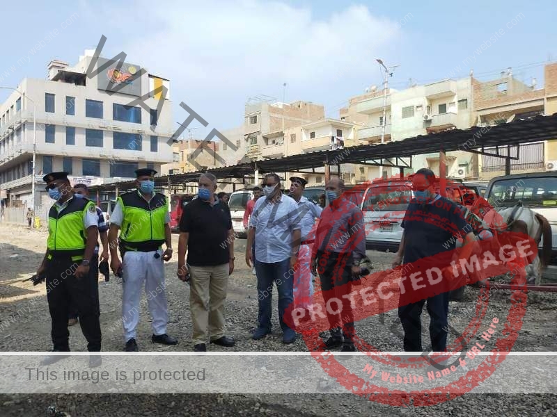 جولة مفاجئة لمحافظ الشرقية بمدينة بلبيس لمتابعة أعمال الرصف والتطوير الجارية بشوارع المدينة