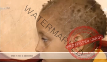  أسرة الطفلة مريم تبكي على الهواء بعد استجابة السيسي لعلاج أبنتهم "فيديو"