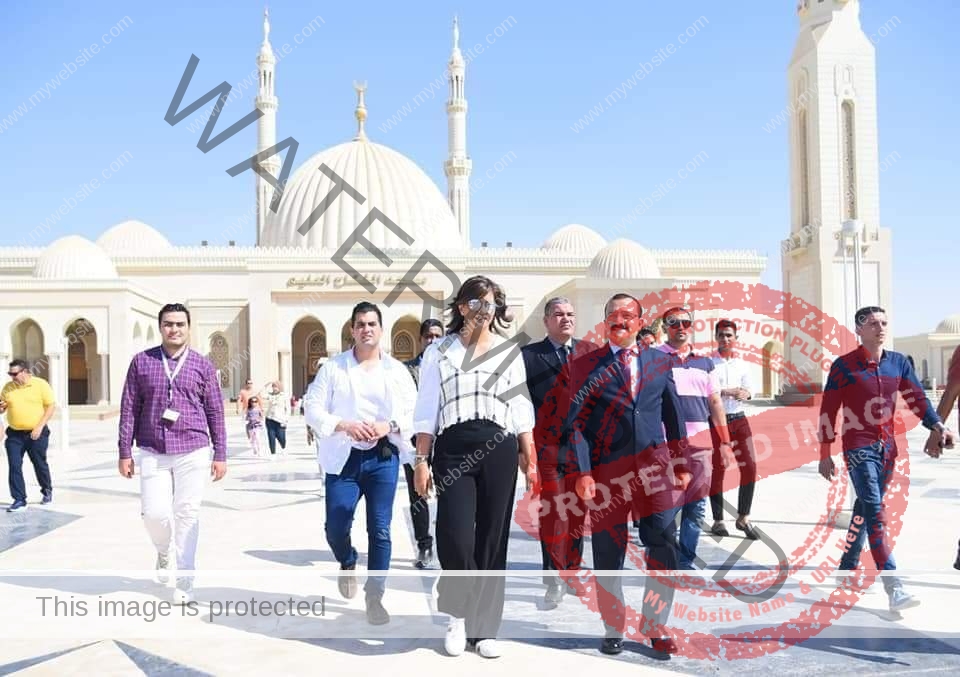 الهجرة" تنظم زيارة إلى مسجد الفتاح العليم بالعاصمة الإدارية لوفد الجاليات المصرية المشارك بالمؤتمر 