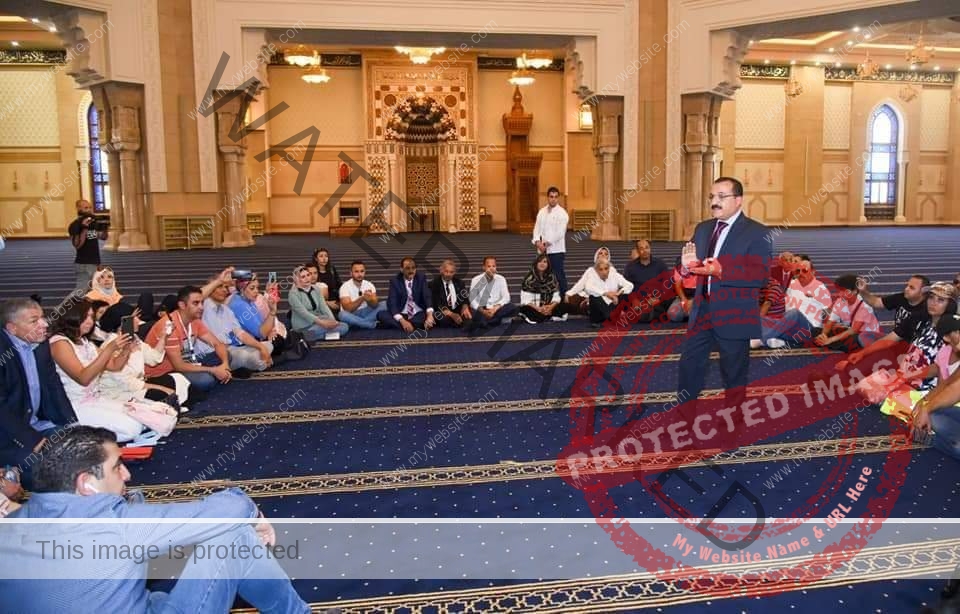 الهجرة" تنظم زيارة إلى مسجد الفتاح العليم بالعاصمة الإدارية لوفد الجاليات المصرية المشارك بالمؤتمر 