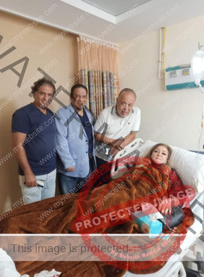 نهال عنبر… تصاب أثناء عرض مسرحية "زقاق المدق" وتنقل إلى مستشفى العلمين