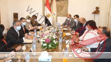 وزيرا السياحة والثقافة يبحثان وضع استراتيجية للترويج السياحي والثقافي لمصر طبقا للمعايير الدولية