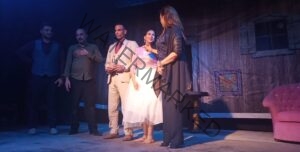 تكريم ابنة جريدة عالم النجوم مادونا عادل من النجمة سيمون بمسرح ريفولي