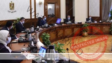 اجتماع اللجنة العليا لإدارة أزمة فيروس "كورونا"بحضور عدد من الوزراء والمسئولين