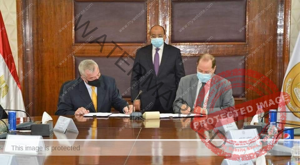 شعراوي يشهد توقيع عقد استشاري بناء قدرات وحدة إدارة المخلفات الصلبة بالدقهلية