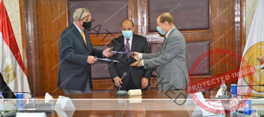 شعراوي يشهد توقيع عقد استشاري بناء قدرات وحدة إدارة المخلفات الصلبة بالدقهلية