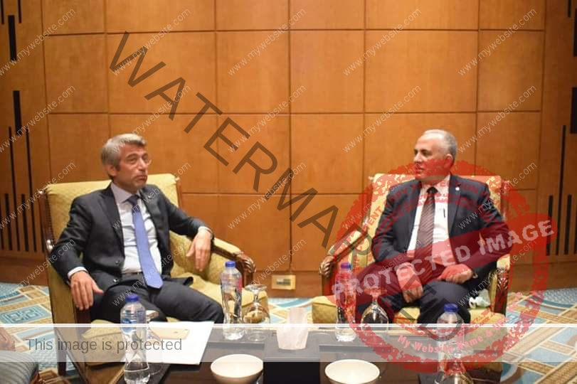 عبد العاطى يلتقى وزير المياه والطاقة اللبنانى ونائب وزير المياه والبيئه والزراعه السعودي