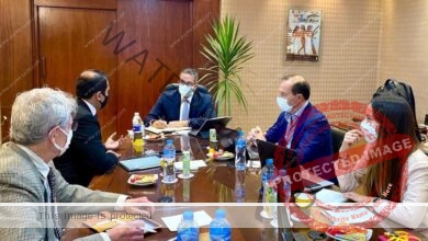 وزير السياحة يلتقي مسئولي بيت الخبرة الإيطالي بالقاهرة