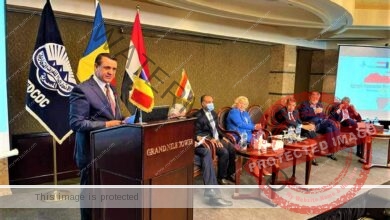 وزيرة التجارة والصناعة خلال فعاليات منتدى الأعمال المصري الروماني