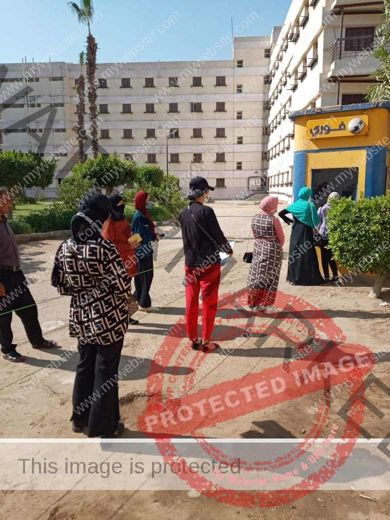 مدن جامعة القاهرة تواصل تسكين الطلاب وسط إجراءات احترازية للوقاية من فيروس كورونا