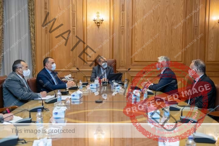 مرسي يبحث تعزيز التعاون المشترك مع "رئيس شركة IPIC"