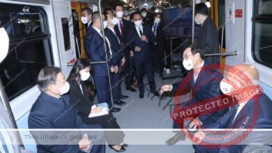 رئيس كوريا الجنوبية يتفقد محطات الخط الثالث للمترو والقطارات الكورية الجديدة