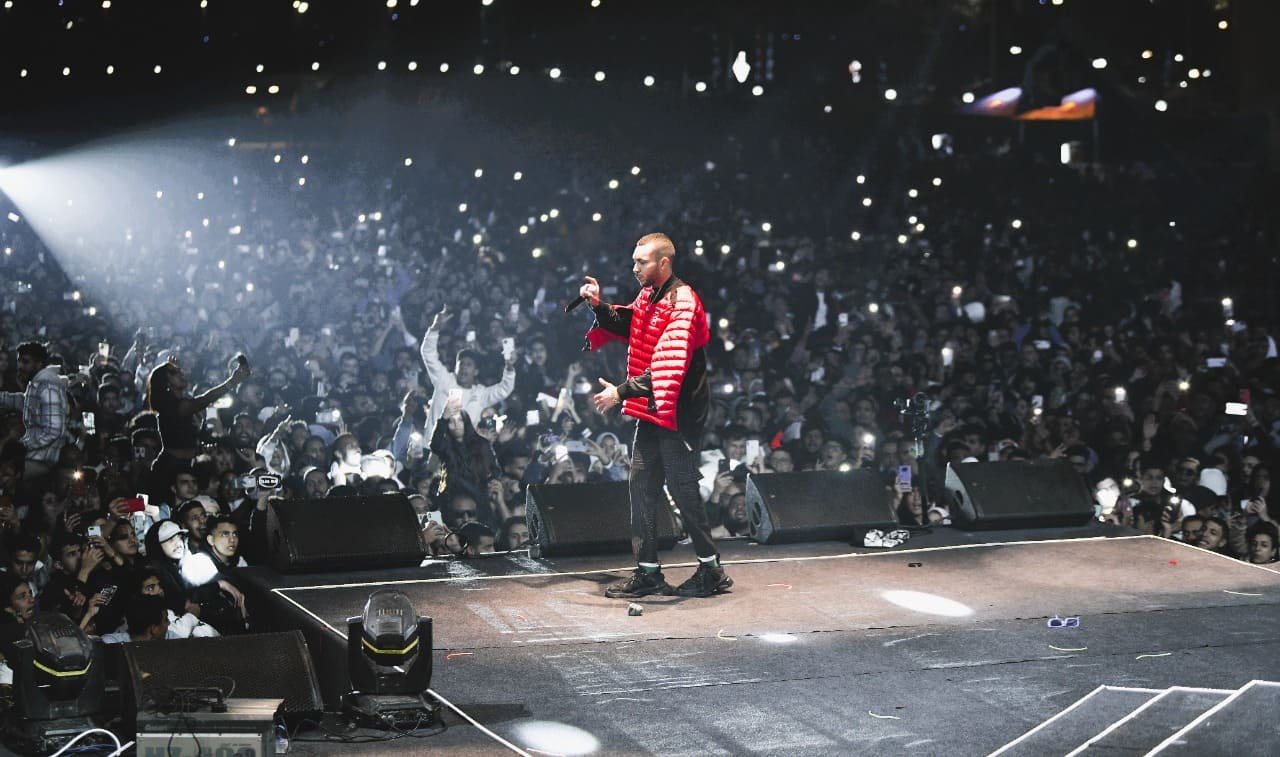 ويجز يتألق بحفل حديقة فاميلي بارك … ويعلن عن المفاجأة لجمهوره "التفاصيل"