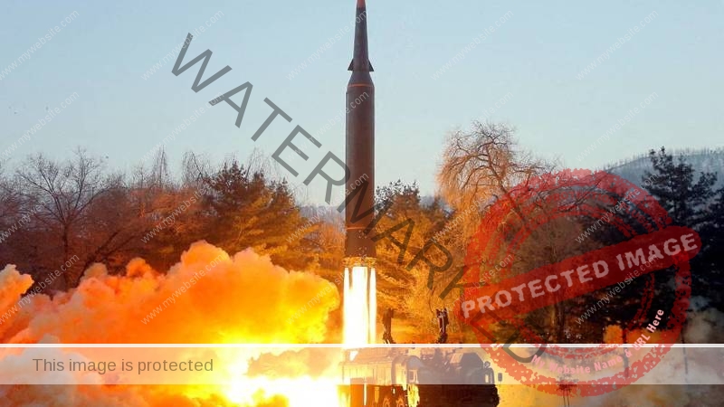 كوريا الشمالية تطلق صاروخا باليستيًا جديدا متوسط المدى