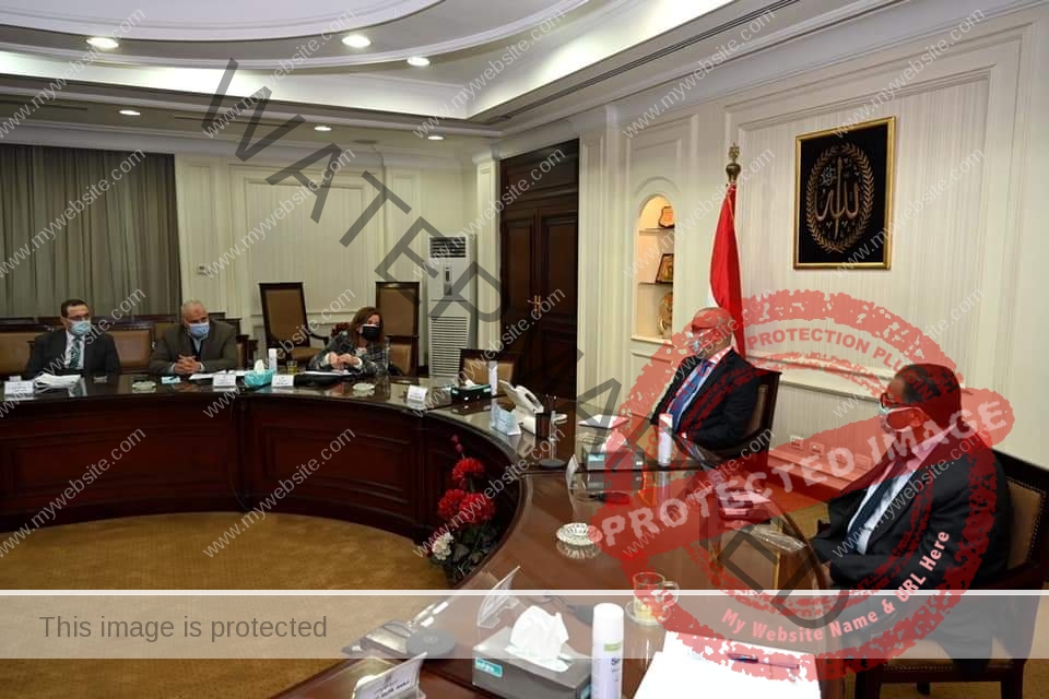 وزير الإسكان يتابع الموقف التنفيذى للوحدات السكنية بمبادرة "سكن لكل المصريين"