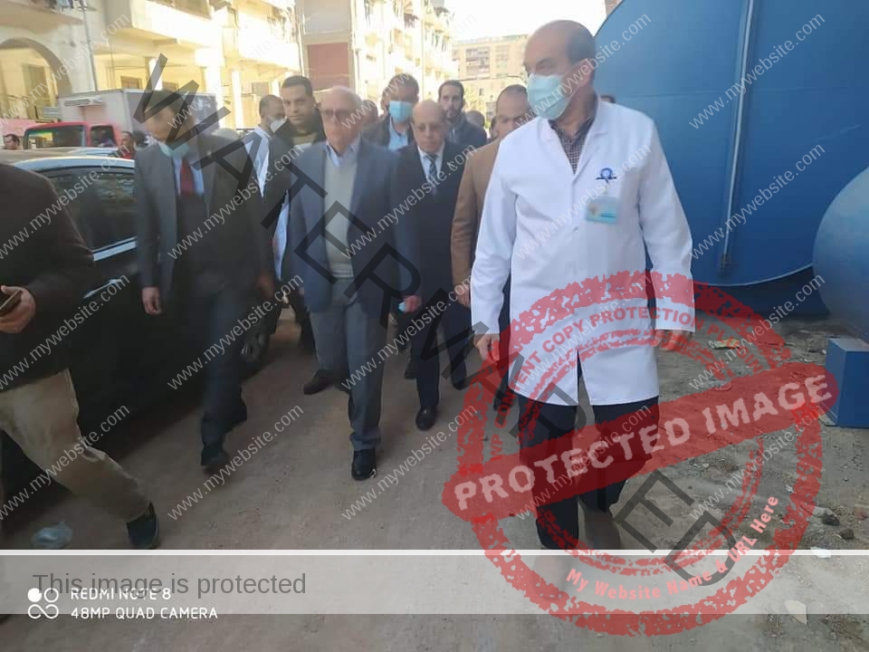 محافظ بورسعيد يتفقد أعمال إنشاء مبني الجناح البحري بمستشفى السلام