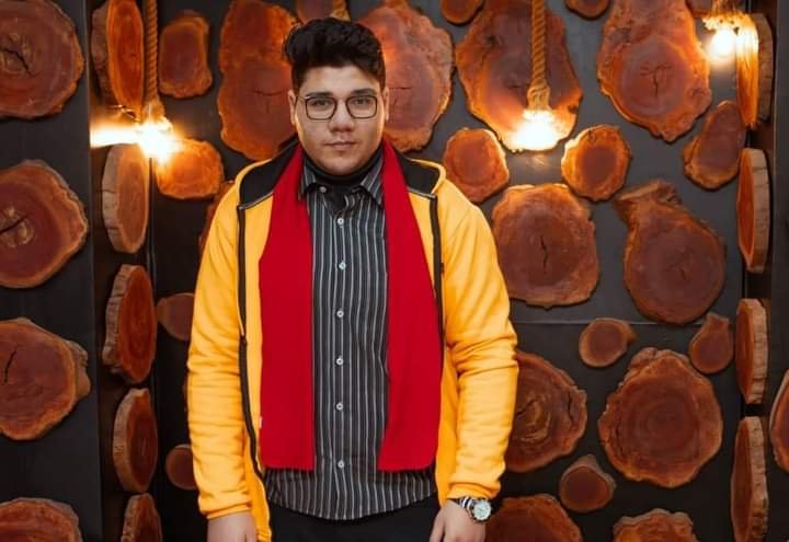 إسلام السعدني يشارك فى العرض المسرحي "أرض العزة" 1 "حكاية من بلدي" عمل مسرحي هادف يسعى لرد الاعتبار للمسرح الشعبي فـ سوريا