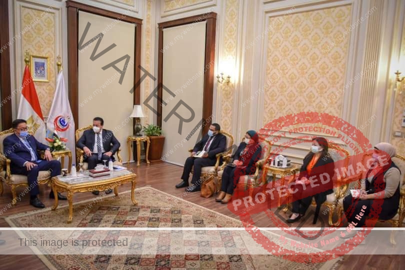 عبد الغفار يبحث مع السفير الكازاخستاني لدى مصر سبل التعاون بين البلدين 
