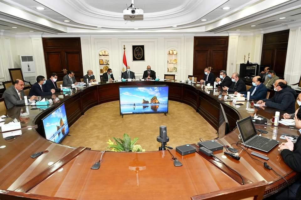 وزير الإسكان ومحافظ القاهرة يتابعان الموقف التنفيذى لمشروع تطوير "منطقة مثلث ماسبيرو"