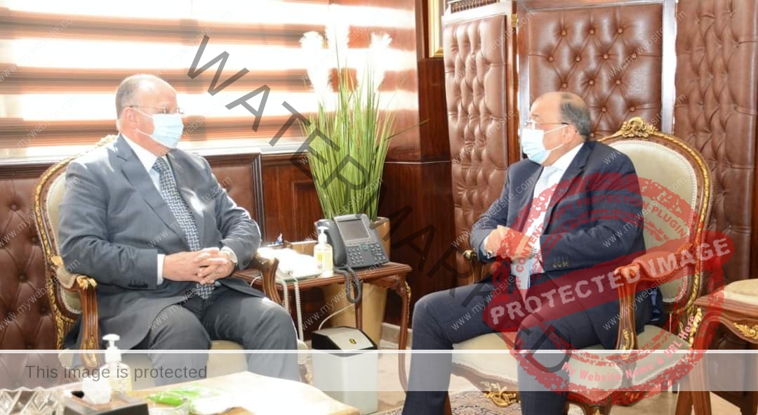 وزير التنمية المحلية يتابع مع محافظ القاهرة مستجدات المشروعات التنموية بالمحافظة