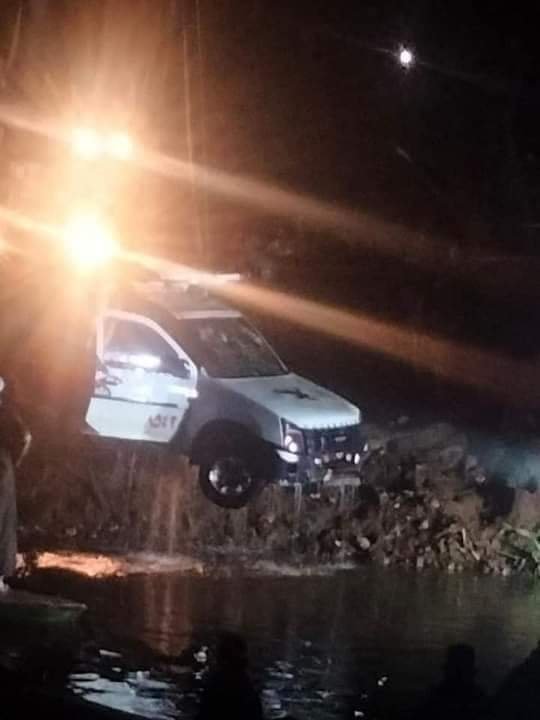 النيابة العامة تحقق في غرق سيارة نقل بمنشأة القناطر 1 النيابة العامة تحقق في غرق سيارة نقل بمنشأة القناطر