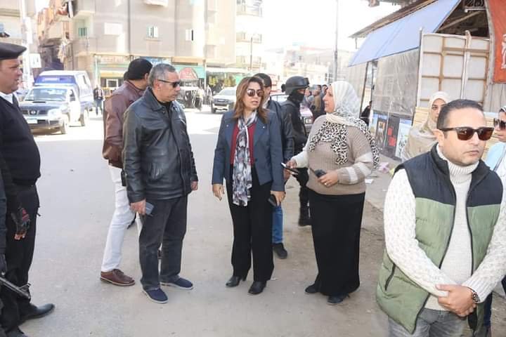 محافظ دمياط تجرى زيارة مفاجئة لمدينة كفر البطيخ